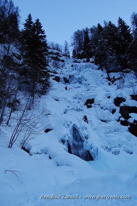 03 Cascata di Val Sambuzza.JPG